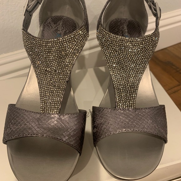 Andrew Geller Arana - Picture 8 of 10